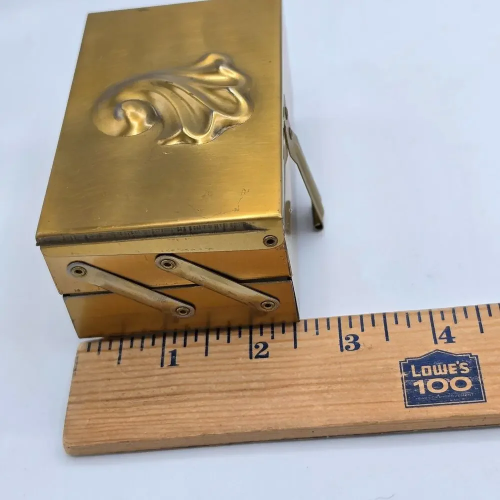 Unbranded vintage gold